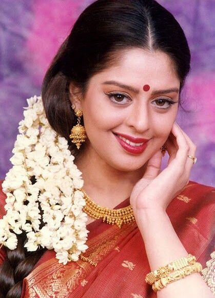 Nagma Tamil Hot Actress Biography Videos Wallpapers 2011