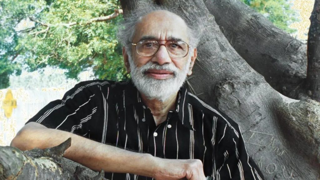 இடதுசாரி இயக்கத் தொடர்பும் அவர்களுடைய தத்துவங்களில் நான் கொண்டிருந்த நம்பிக்கையும் படைப்புக்கு ஒரு சமூக நியாயத்தை உருவாக்கித் தந்திருந்தன.